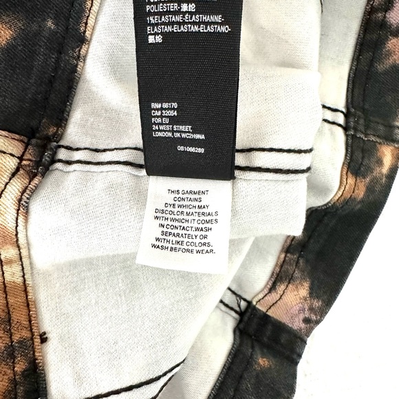 FREE PEOPLE NWT Tie Dye Zipper Back Mini Skirt Sz 4 - Picture 9 of 10